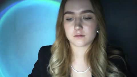 Lulu Baby18 online show from 6, 2, 2025