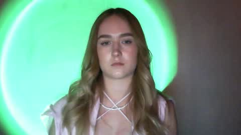 Lulu Baby18 online show from 11, 2, 2025