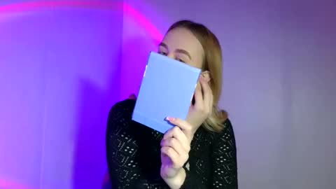 Lulu Baby18 online show from 9, 3, 2025