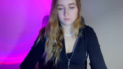 Lulu Baby18 online show from 3, 12, 2025