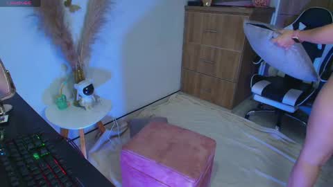 Snapshot of lulu_monroe chatting on 24, 4, 2026 Lulu online show from 24, 4, 2026