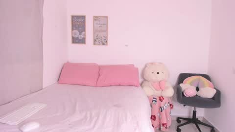 Snapshot of lulu_russell chatting on 7, 1, 2025 LULU online show from 7, 1, 2025