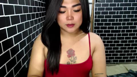 Snapshot of lulua_kho chatting on 5, 12, 2024 Kitty 3 online show from 5, 12, 2024