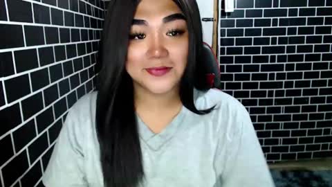 Snapshot of lulua_kho chatting on 18, 12, 2024 Kitty 3 online show from 18, 12, 2024