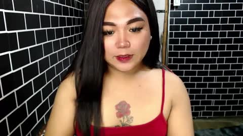 Snapshot of lulua_kho chatting on 2, 1, 2025 Kitty 3 online show from 2, 1, 2025