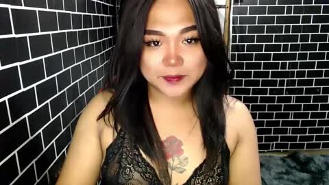 Snapshot of lulua_kho chatting on 4, 1, 2025 Kitty 3 online show from 4, 1, 2025
