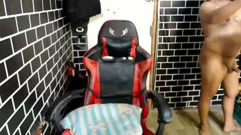 Snapshot of lulua_kho chatting on 20, 2, 2025 Kitty 3 online show from 20, 2, 2025