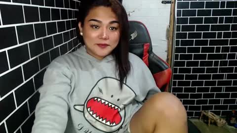 Snapshot of lulua_kho chatting on 27, 2, 2025 Kitty 3 online show from 27, 2, 2025