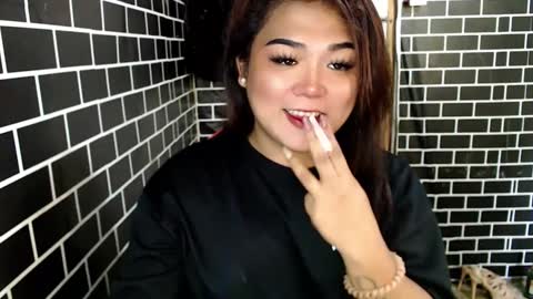 Snapshot of lulua_kho chatting on 3, 3, 2025 Kitty 3 online show from 3, 3, 2025