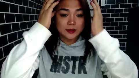 Snapshot of lulua_kho chatting on 11, 3, 2025 Kitty 3 online show from 11, 3, 2025