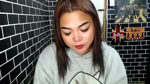 Snapshot of lulua_kho chatting on 12, 3, 2025 Kitty 3 online show from 12, 3, 2025