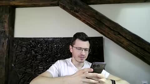 Andrew independent model 2000-0000 CET daily online show from 7, 4, 2026