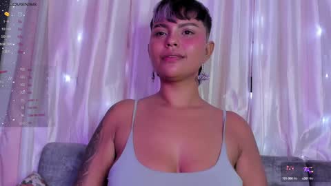 Snapshot of luna__cute chatting on 27, 1, 2025 Luna online show from 27, 1, 2025