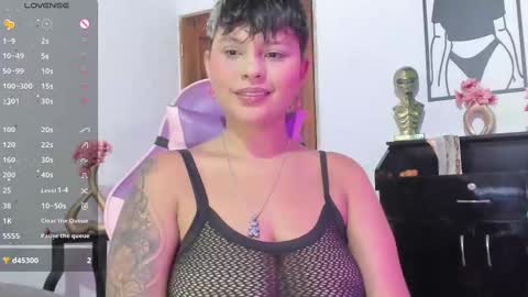 Snapshot of luna__cute chatting on 3, 10, 2025 Luna online show from 3, 10, 2025