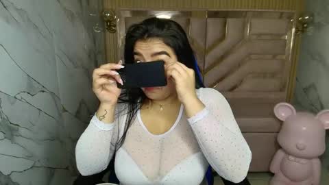 Snapshot of luna__r_ chatting on 5, 5, 2026 Luna online show from 5, 5, 2026