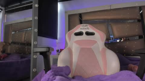 luna online show from 18, 4, 2026