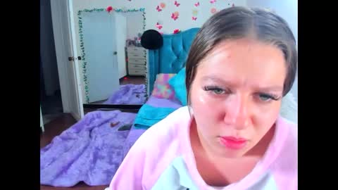 luna_analya online show from 1, 10, 2025