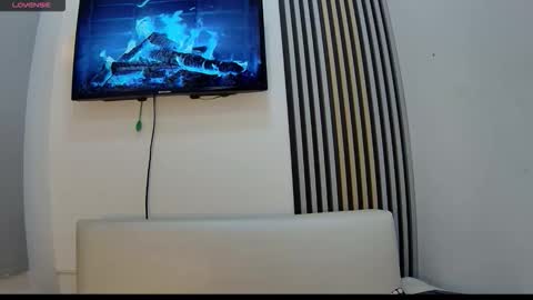 luna and banji online show from 11, 11, 2025