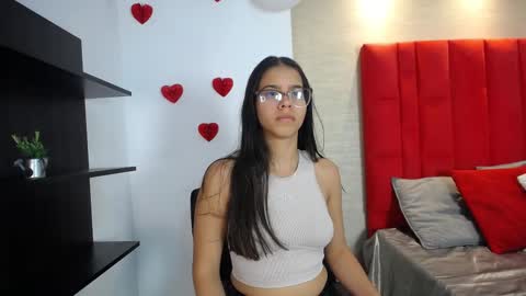 Luna And Titan  online show from 23, 2, 2026