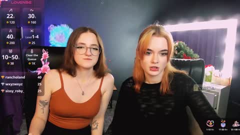 luna_berryy online show from 23, 1, 2025