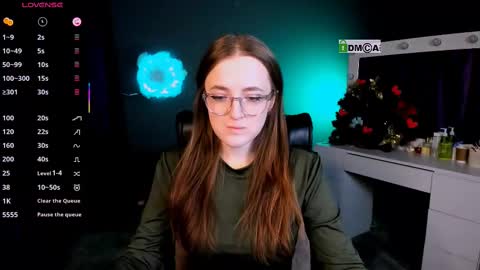 luna_berryy online show from 21, 2, 2025