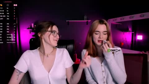 luna_berryy online show from 12, 3, 2025