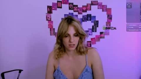 luna_berryy online show from 14, 6, 2026