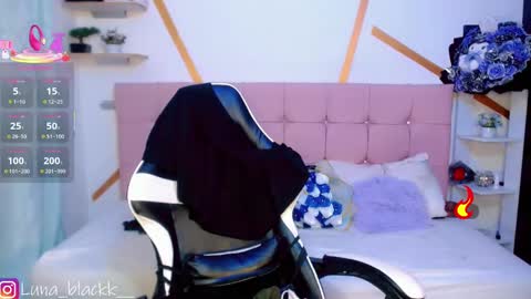 Luna online show from 8, 11, 2025