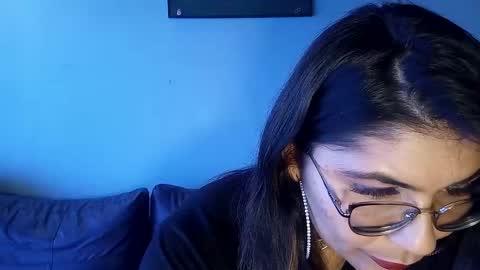 luna  online show from 24, 2, 2025