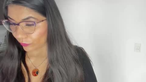 luna  online show from 22, 3, 2026