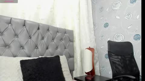 Luna Eva online show from 31, 10, 2025