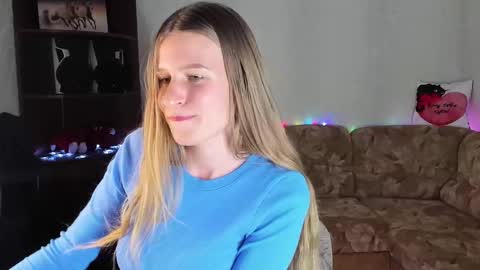 luna_evan online show from 9, 12, 2024