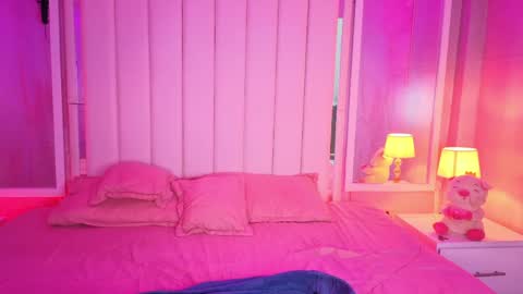 luna_hot_ass online show from 12, 4, 2026