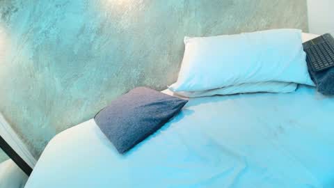 Luna online show from 8, 1, 2026