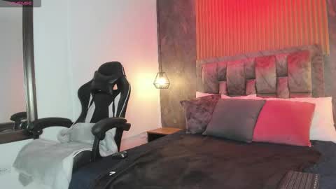 Snapshot of luna_killari chatting on 9, 10, 2025 luna killari online show from 9, 10, 2025