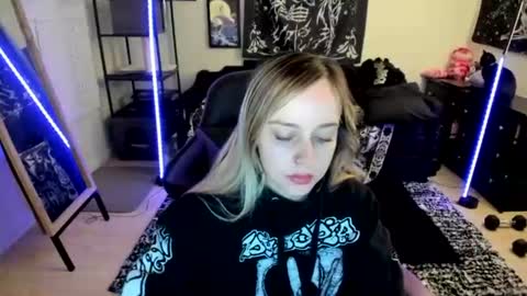 Luna online show from 1, 7, 2026