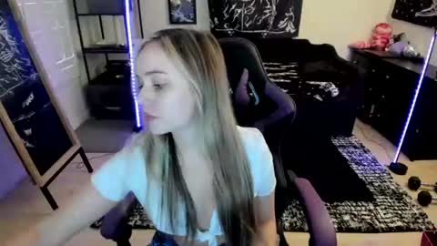 Luna online show from 9, 7, 2026