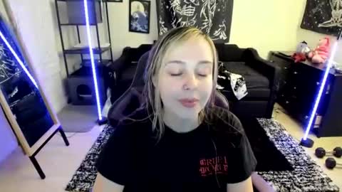 Luna online show from 15, 7, 2026