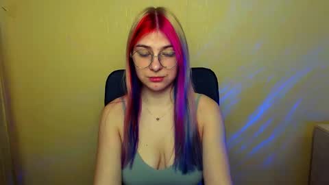 Luna online show from 15, 2, 2025