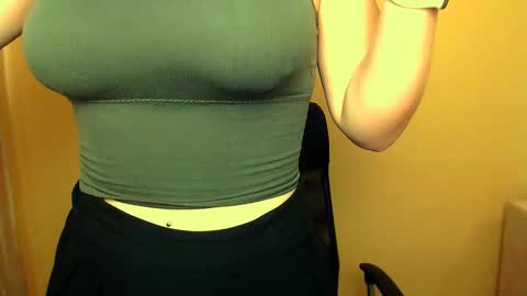 Luna online show from 28, 2, 2025