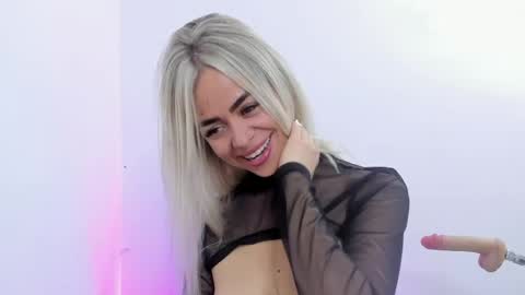 Luna Marquez online show from 25, 5, 2026