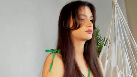 Snapshot of luna_mee chatting on 19, 4, 2026 Adele online show from 19, 4, 2026
