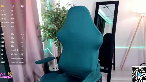 Snapshot of luna_mee chatting on 15, 5, 2026 Adele online show from 15, 5, 2026