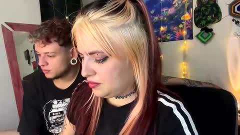 luna_rayy online show from 19, 10, 2025