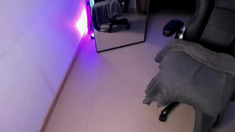 Snapshot of luna_tagliaferri chatting on 25, 4, 2026 Luna online show from 25, 4, 2026