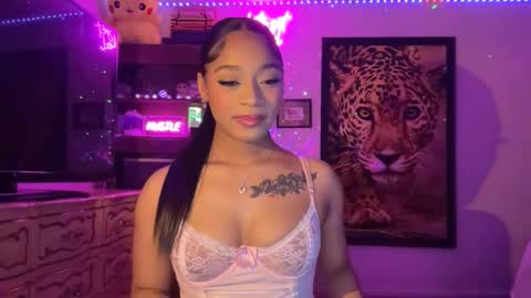 lunaa_11 online show from 15, 5, 2026
