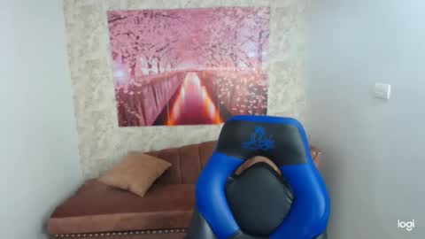 Snapshot of lunaa_m_ chatting on 7, 1, 2025 lunaa_m_ online show from 7, 1, 2025