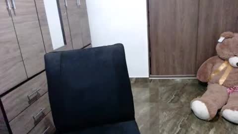 lunaa_sub online show from 19, 12, 2025