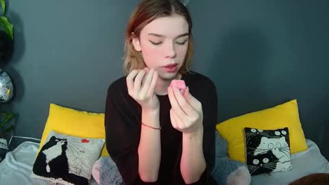 Snapshot of lunaastar_ chatting on 3, 12, 2024 lunaastar_ online show from 3, 12, 2024