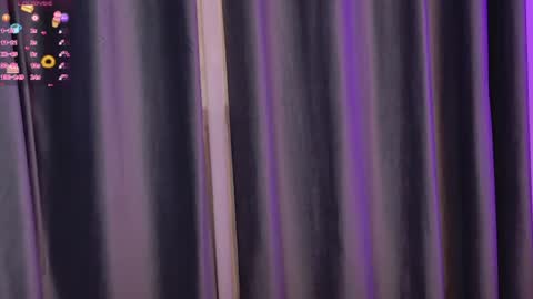 lunababe_ online show from 8, 7, 2026